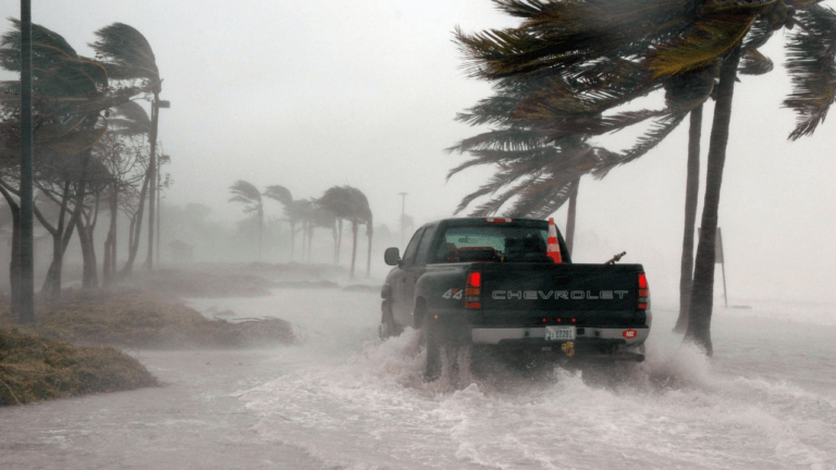 Beryl interrumpe transporte por camiones en Texas